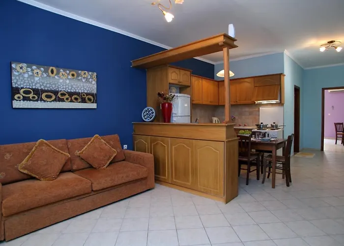 דירה The Filoxenia Apartments, ניקיאנה