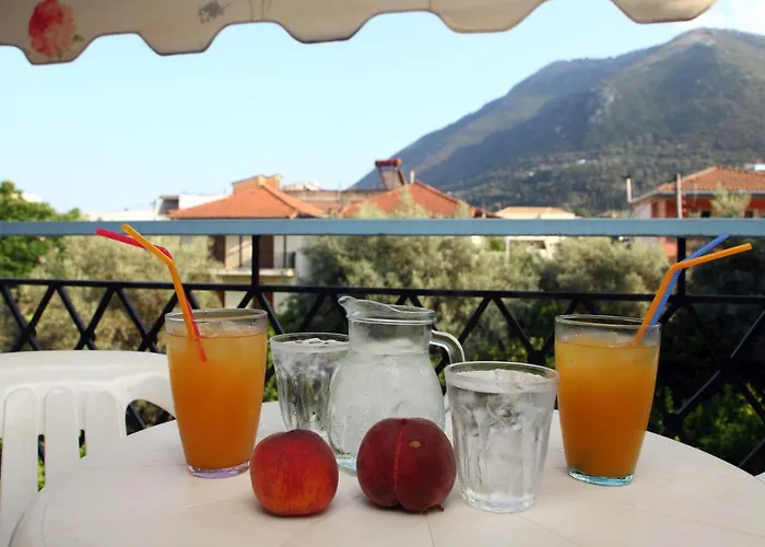 דירה The Filoxenia Apartments, ניקיאנה