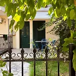 The Filoxenia Apartments, *