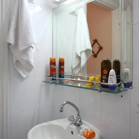 The Filoxenia Apartments, Nikiana