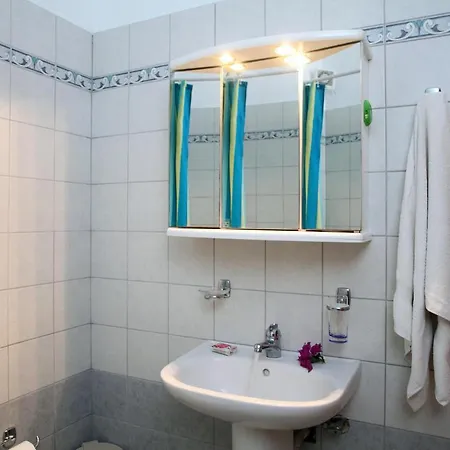 The Filoxenia Apartments,