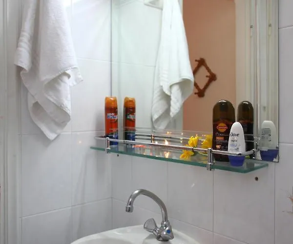 The Filoxenia Apartments, Nikiana