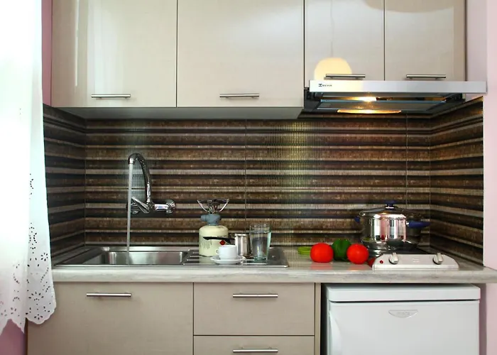 The Filoxenia Apartments, Nikiana